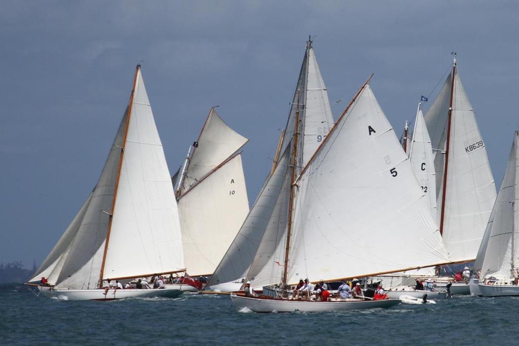 Start- 2014 Mahurangi Regatta - Classic Yachts January 25, 2014 © Richard Gladwell www.photosport.co.nz